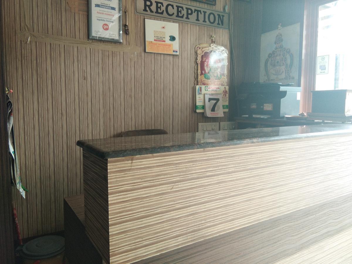 Hotel Adarsh Residency ティルパティ エクステリア 写真