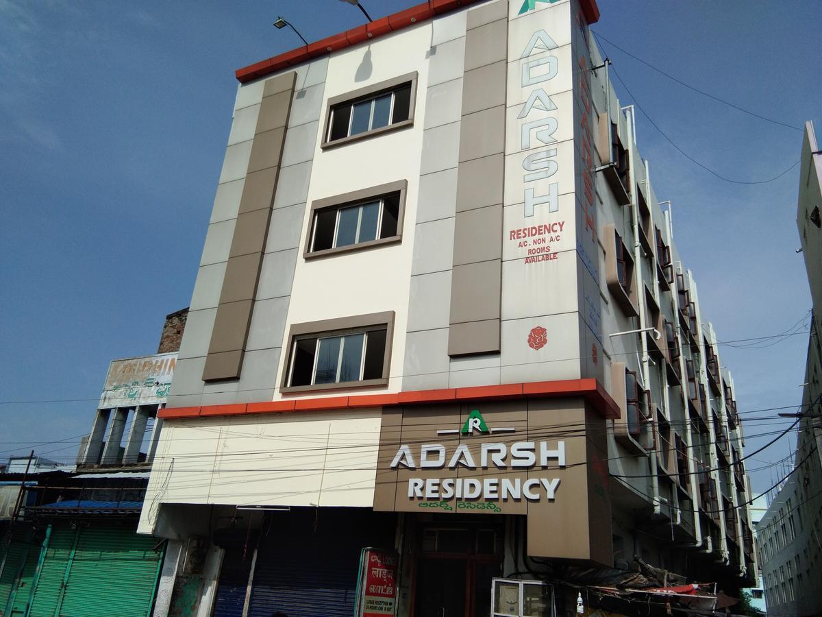 Hotel Adarsh Residency ティルパティ エクステリア 写真